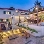 Casa vacanze In 39447 Hreljin